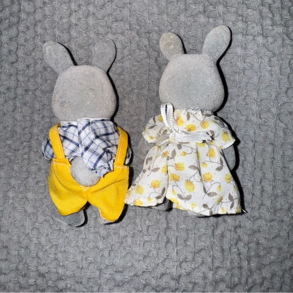 Calico Critters Bunnies - Picture 9 of 10